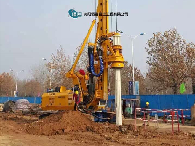 旋挖钻机